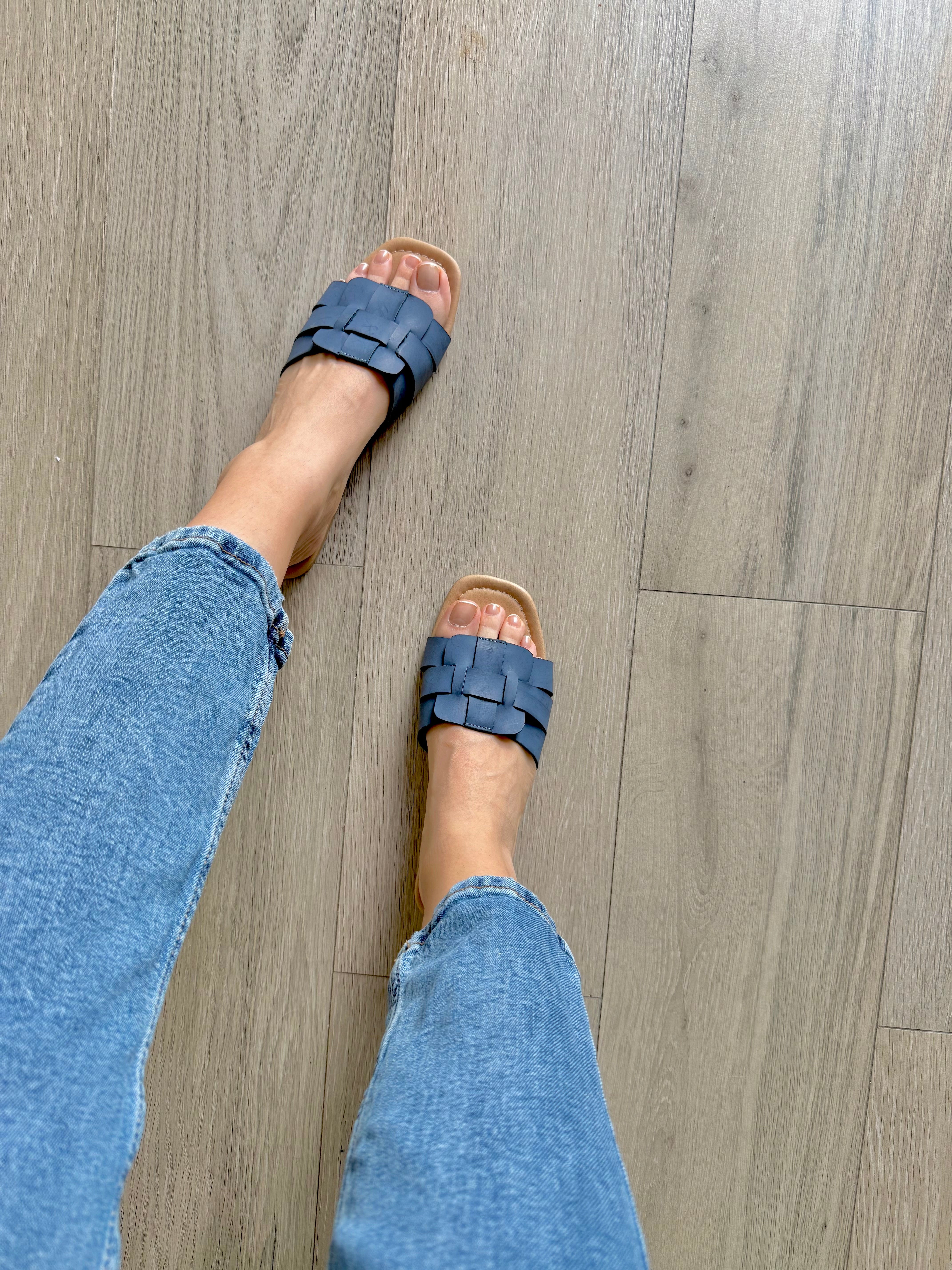 Sandalia piso azul